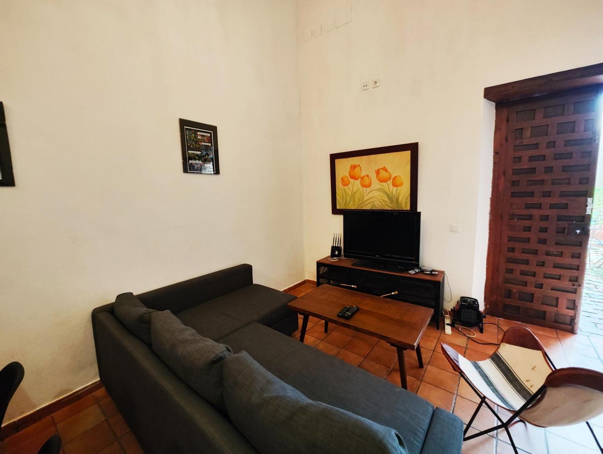 Hostal Cafe Frenteabastos Кармона Экстерьер фото