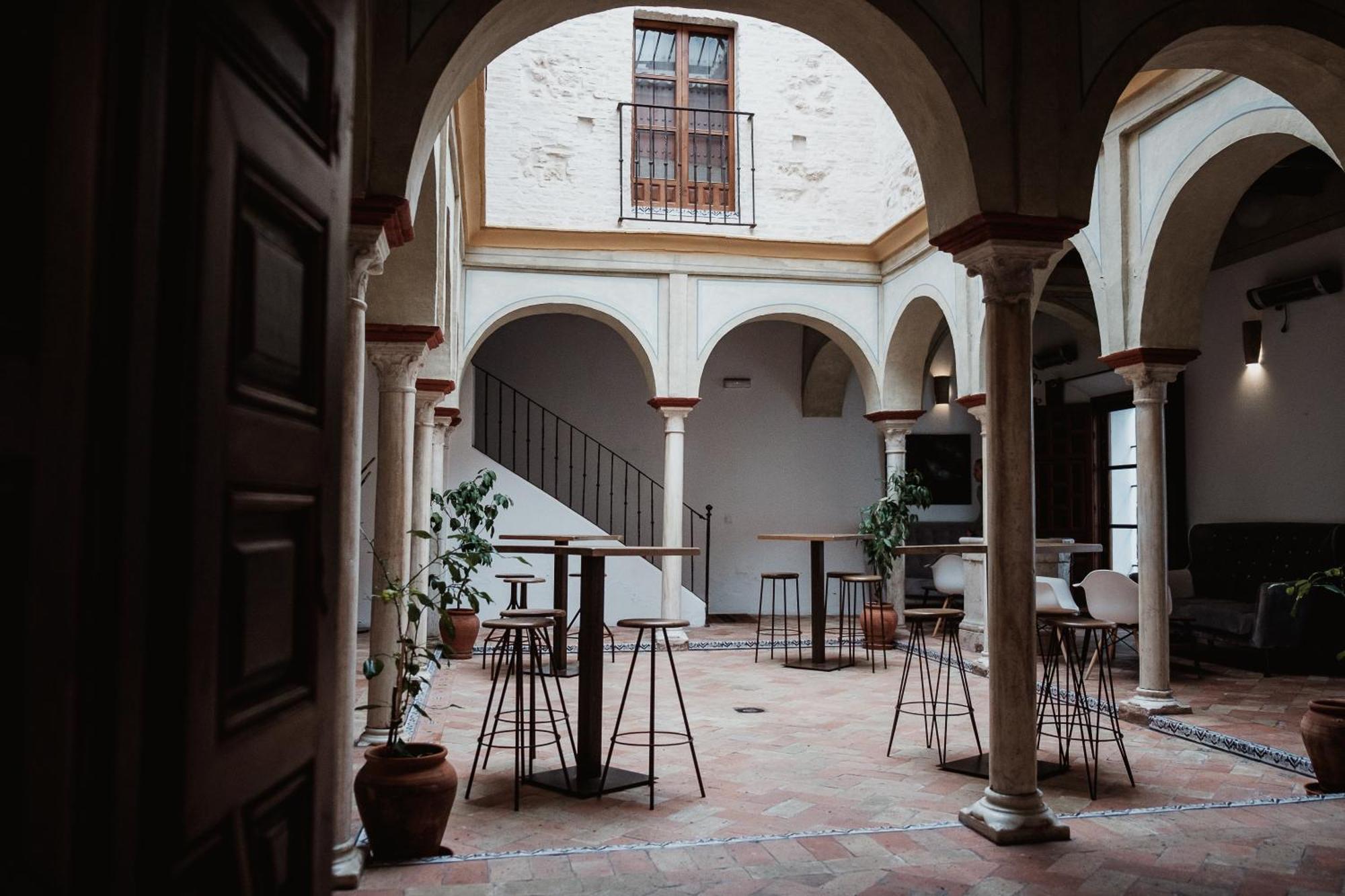 Hostal Cafe Frenteabastos Кармона Экстерьер фото